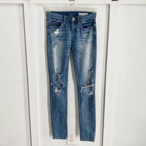 Womens Blank NYC Classic Skinny Jeans Denim Size 24 heavily distressed ripped